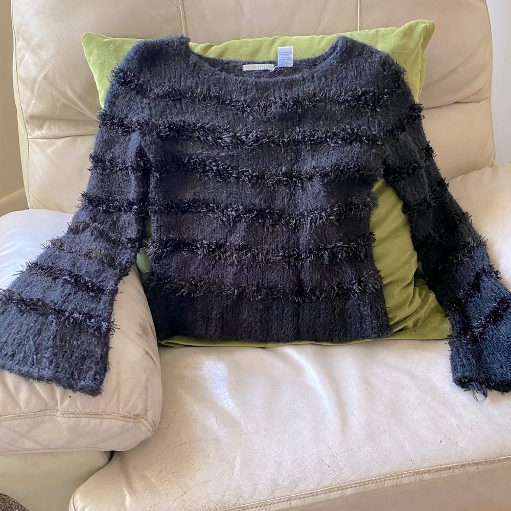 Sweater to be seen in!!!
